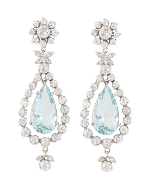 Pendientes largos estilo Belle-Époque, con flor superior de