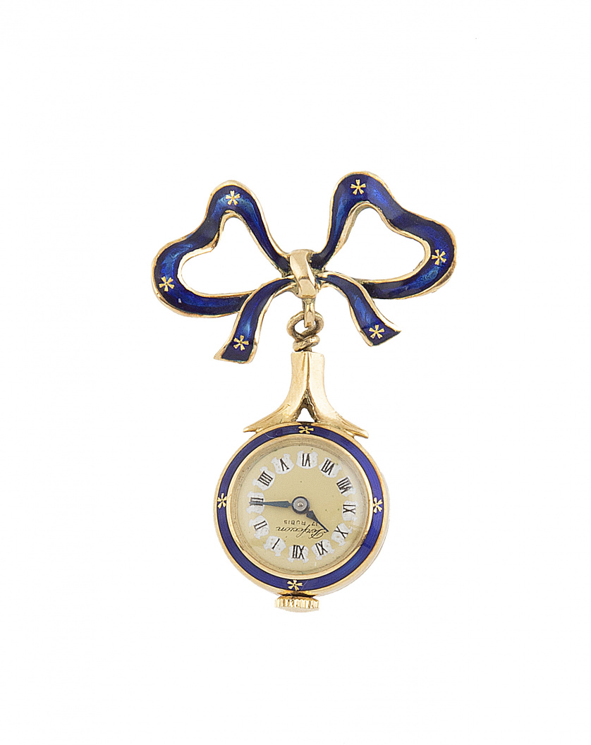 Reloj colgante que pende de lazo con decoración de esmalte 